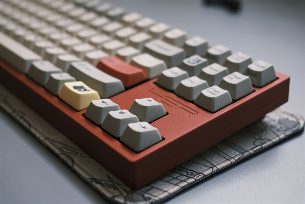 TGR Jane v2 CE — re-anodized red case with DCS Deadbeats