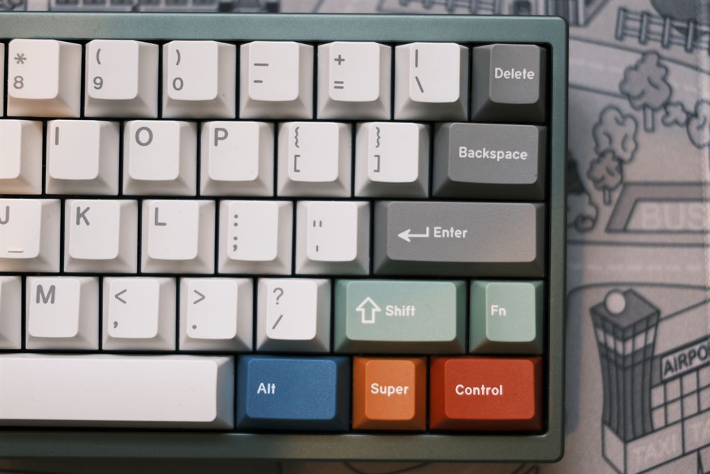 Top-down of lower-right keys with blue, orange and red modifiers